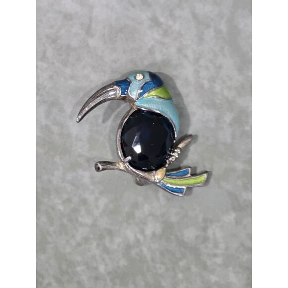 Vintage Toucan Brooch/Pin. Beautiful Enamel Colors With A Rhinestone Eye! - Picture 1 of 3
